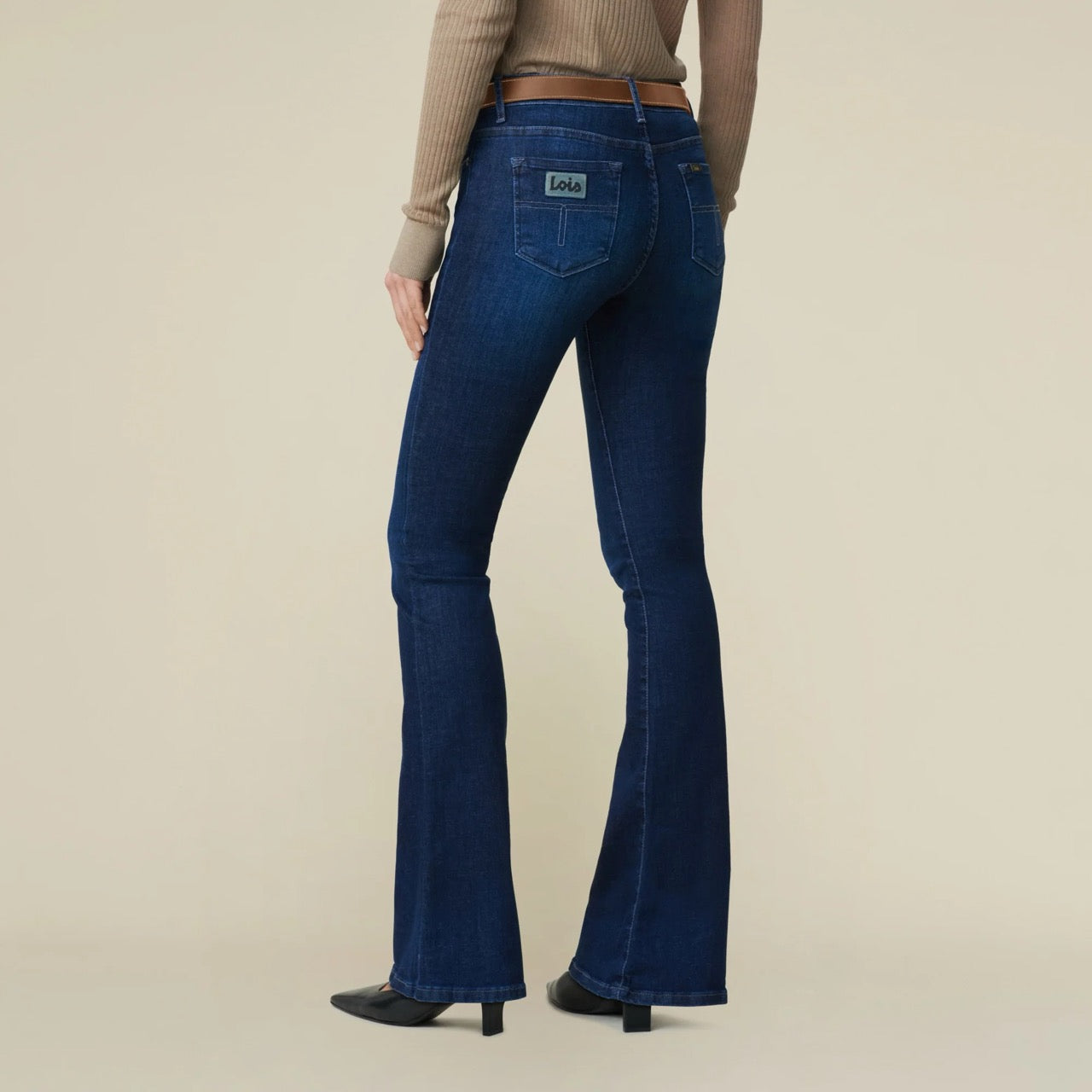 Lois Raval 16 Marconi Mist