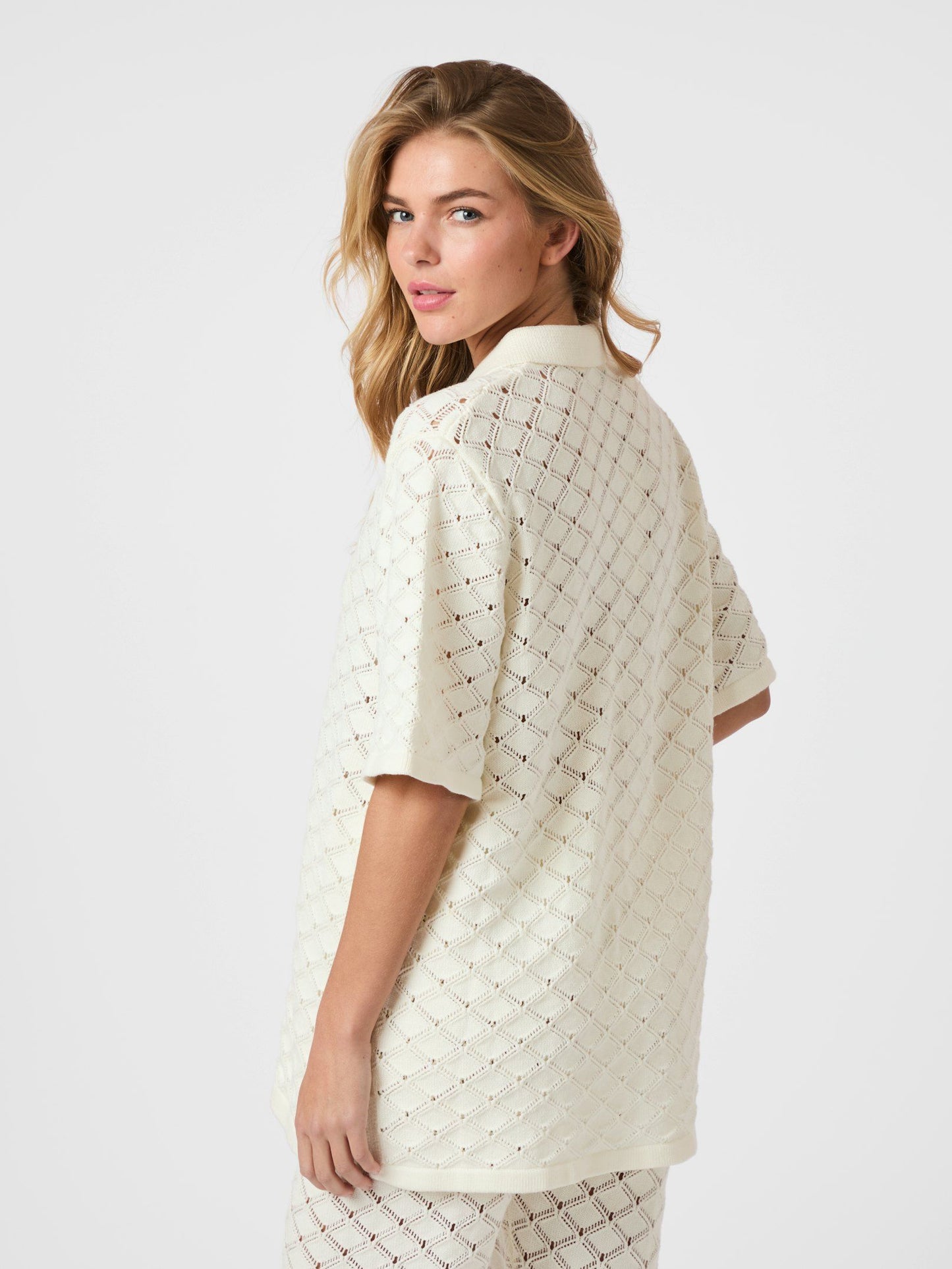 Neo Noir Sette Crochet Blus