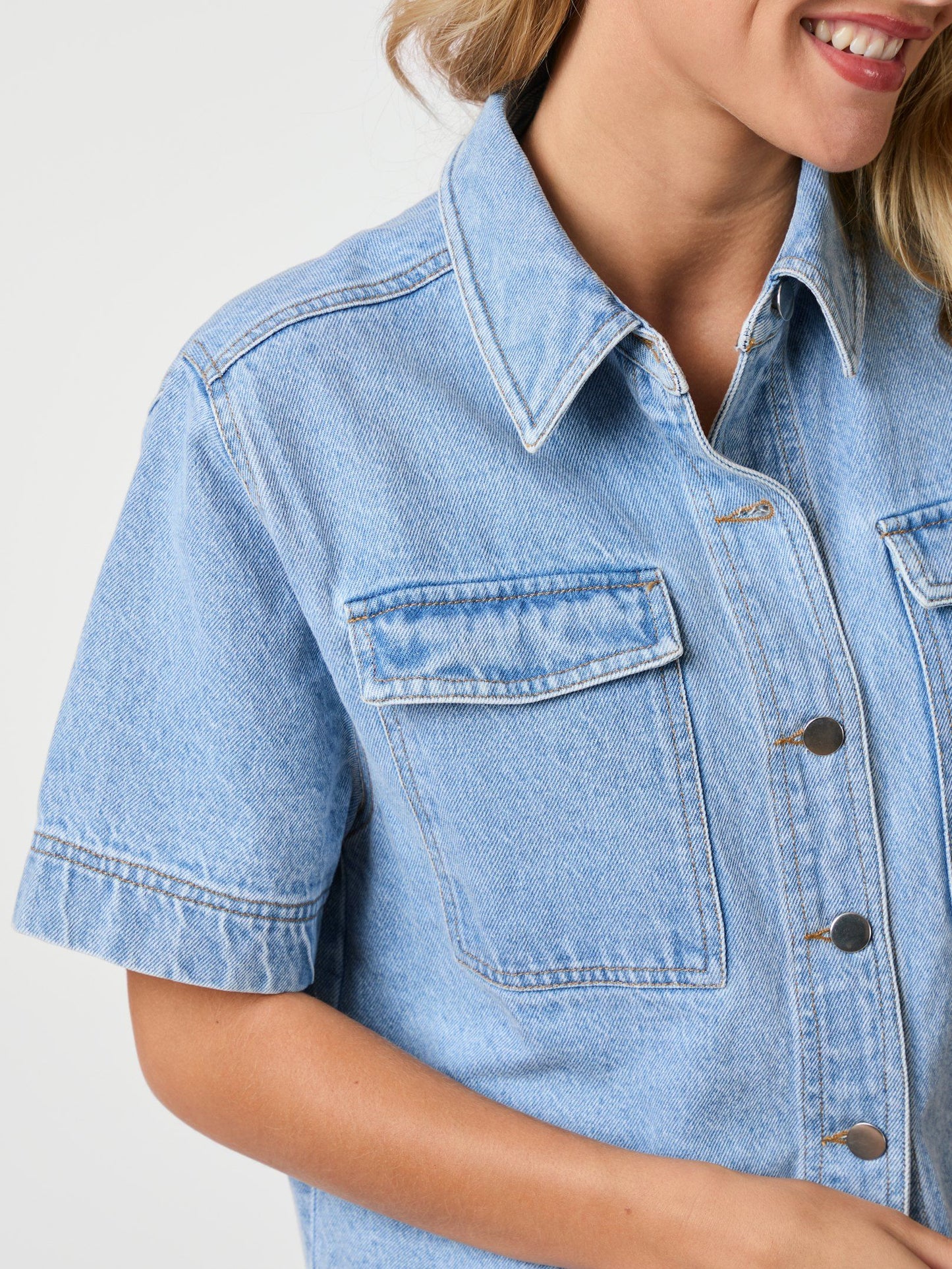 Neo Noir Tiki Denim Skjorta