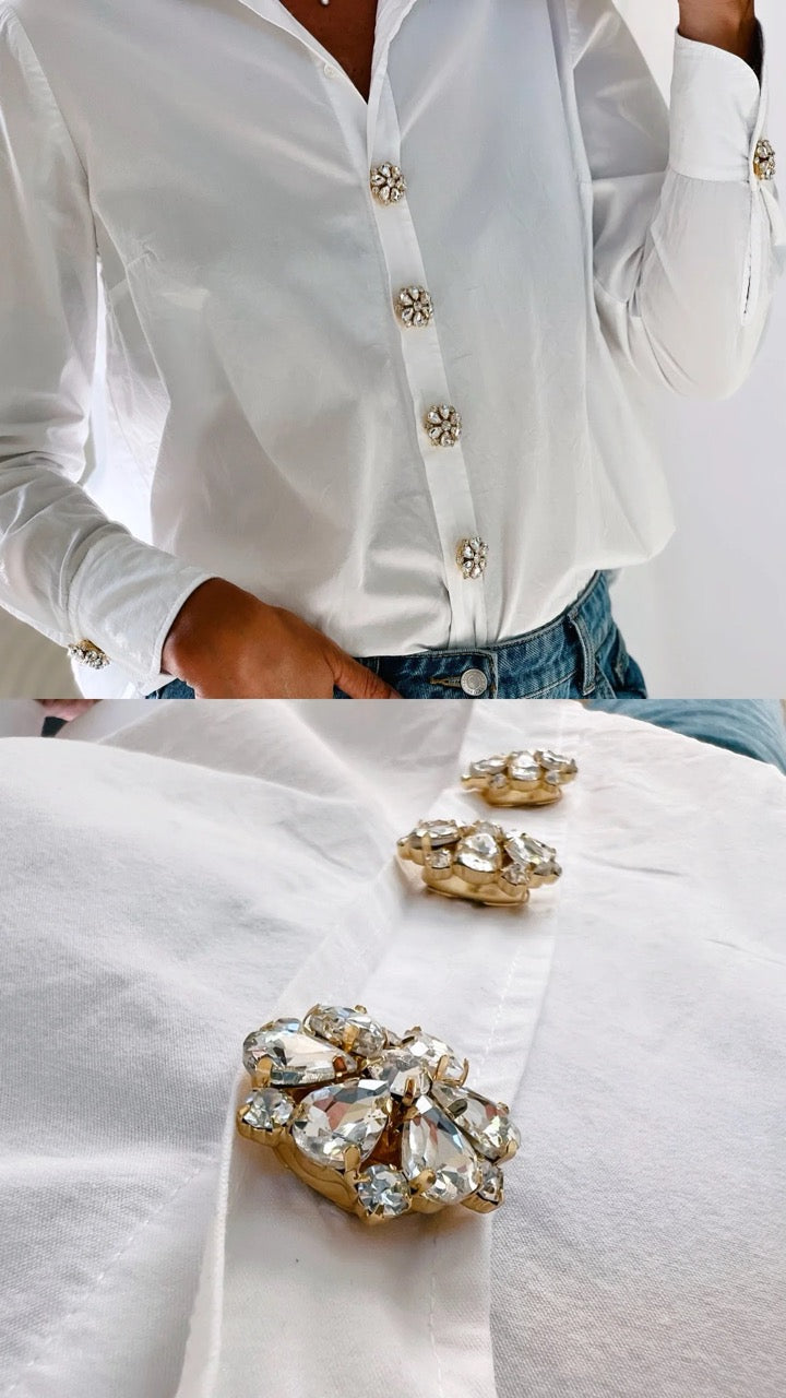 Signe White Flower Button Charm