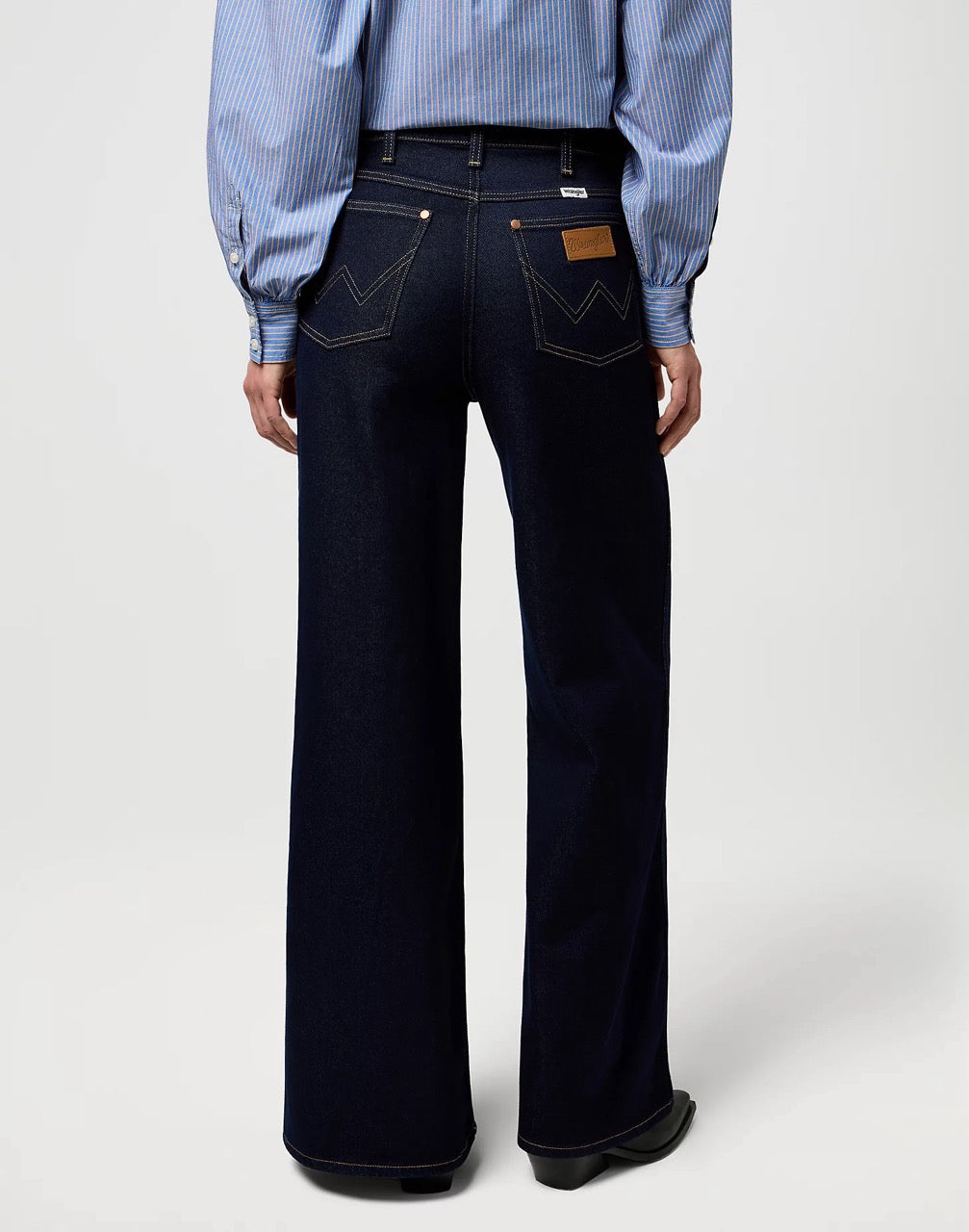 Wrangler Canyon Denim Lines
