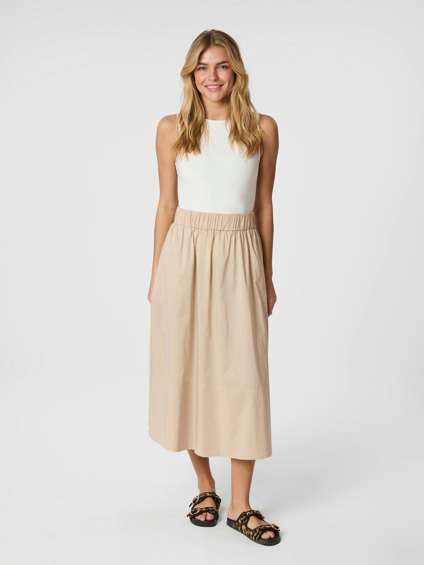 Neo Noir Yara Poplin Skirt