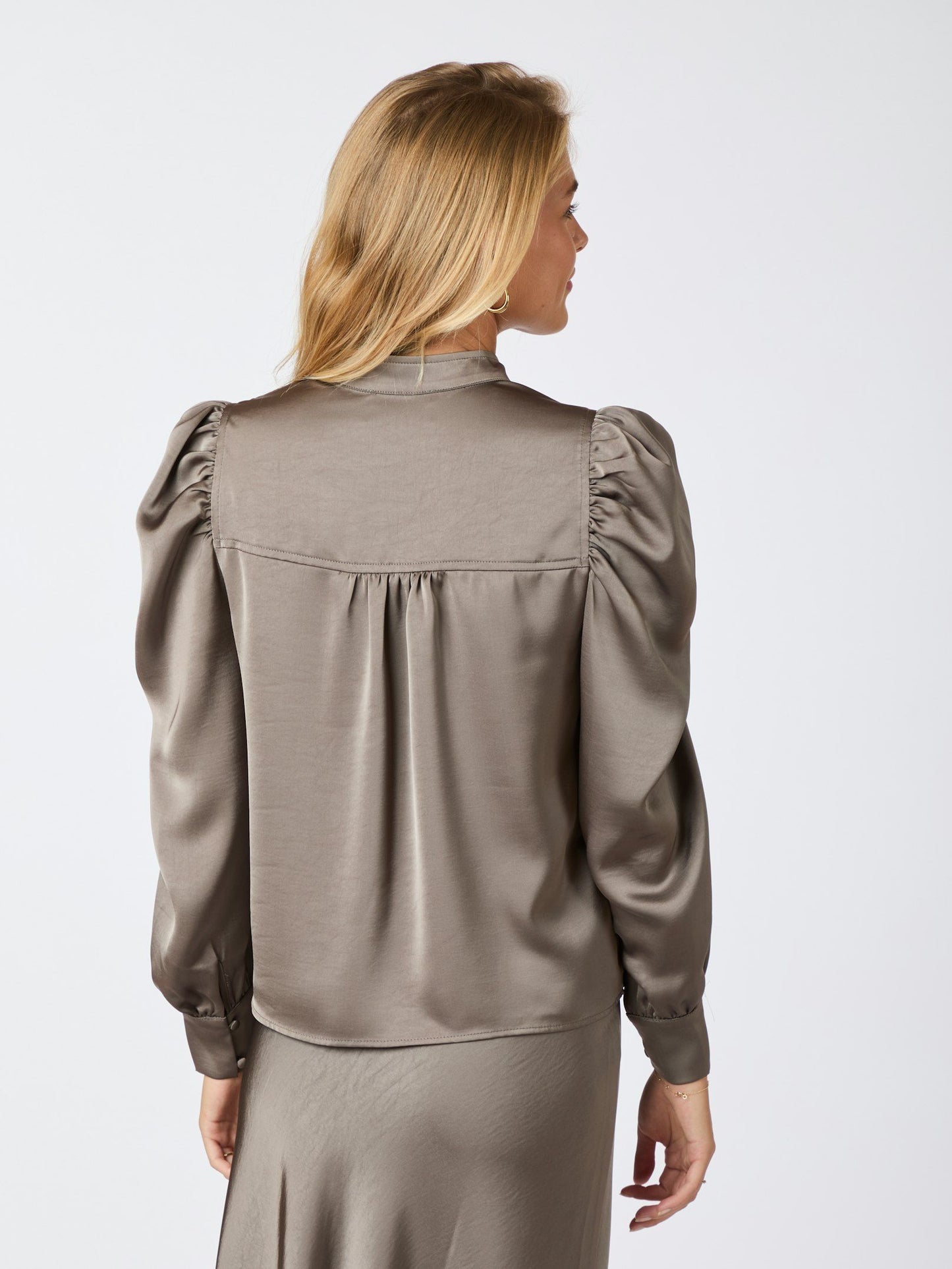 Neo Noir Rosslyn Heavy Sateen Blus