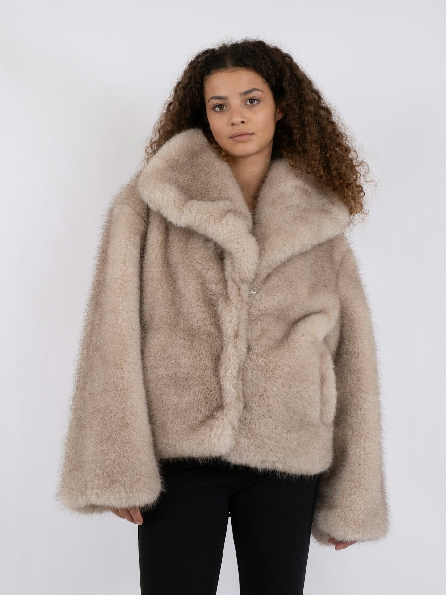 Neo Noir Stephanie Faux Fur Jacka