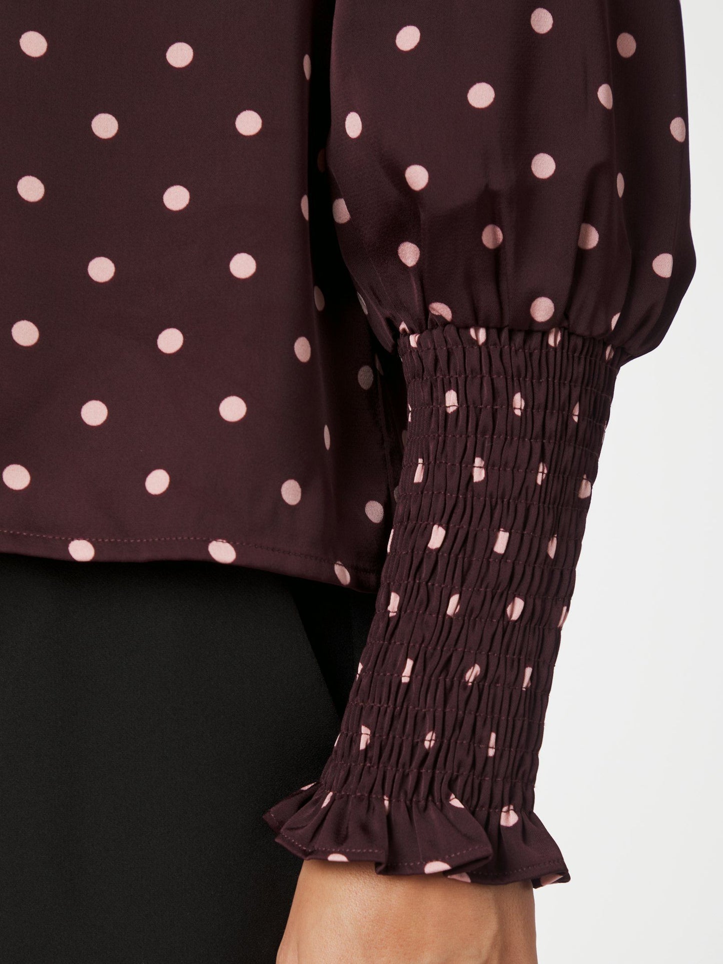 Neo Noir Camisa Dot Blouse