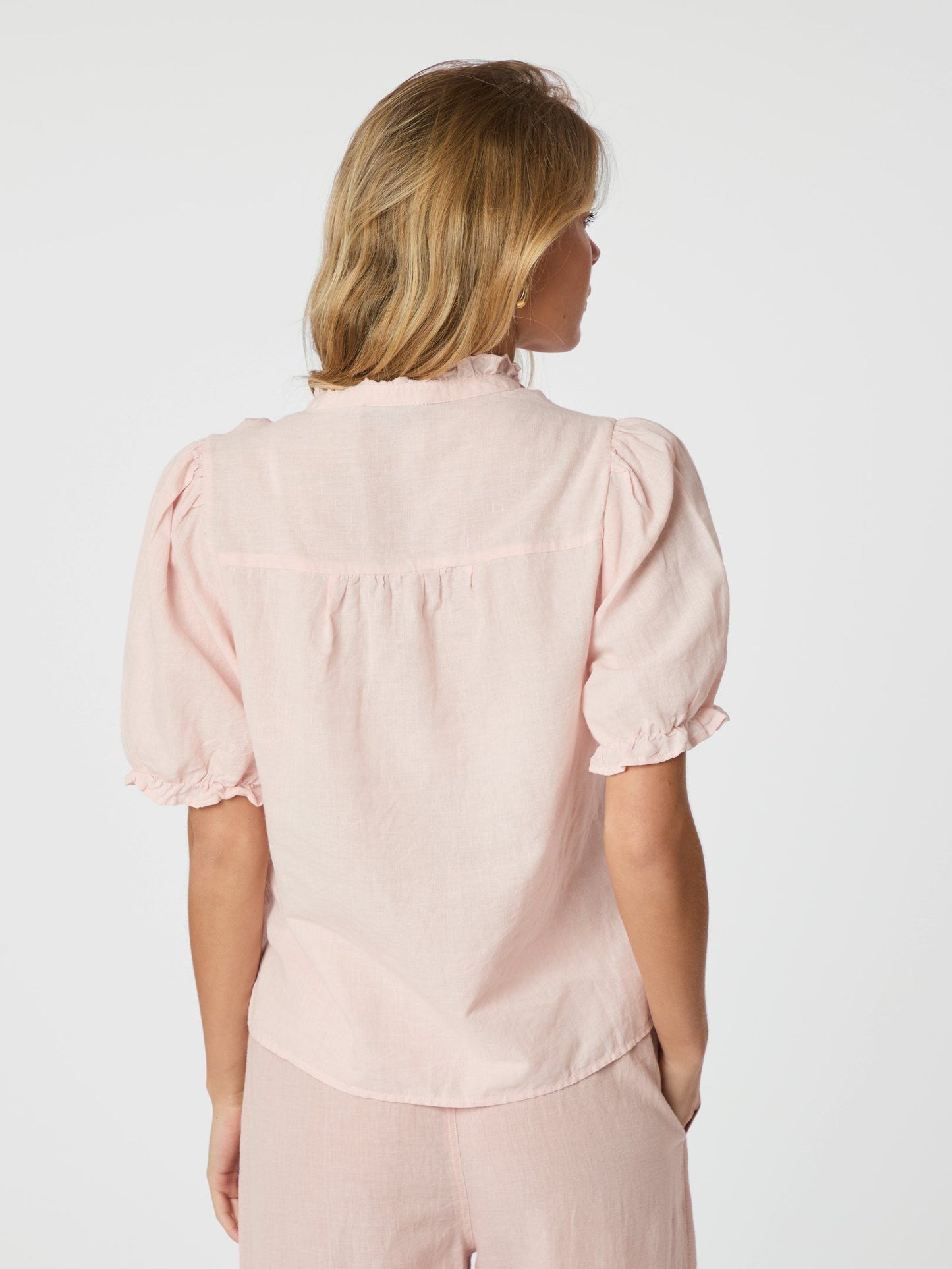 Neo Noir Odesa Linen Blus