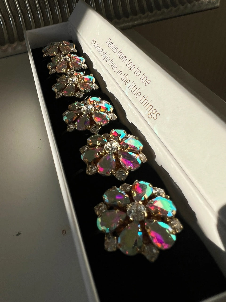 Emy Aurora Flower Button Charm