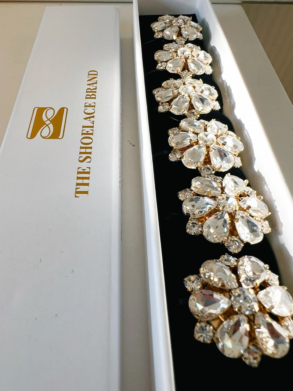 Signe White Flower Button Charm