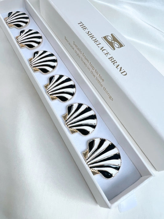 Linn Shell Button Charm