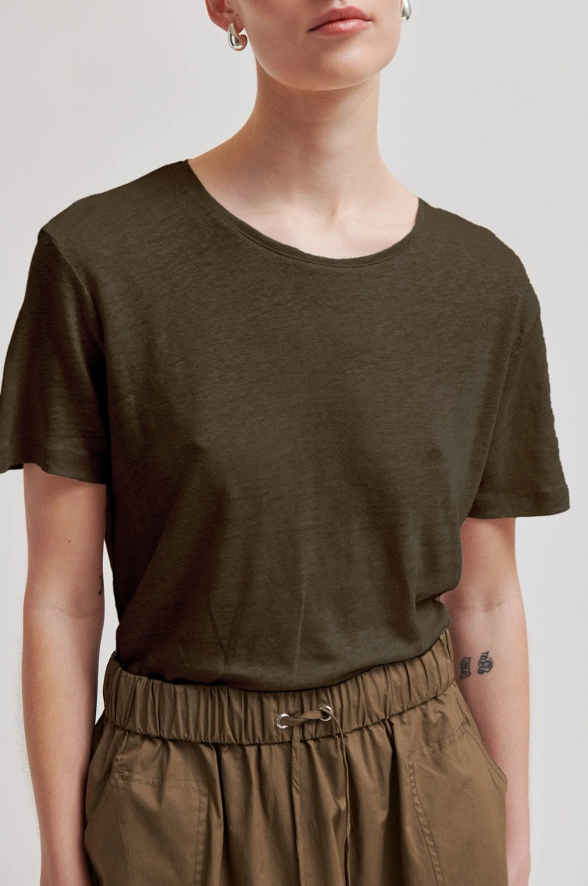 Second Female Peony O-Neck Tee