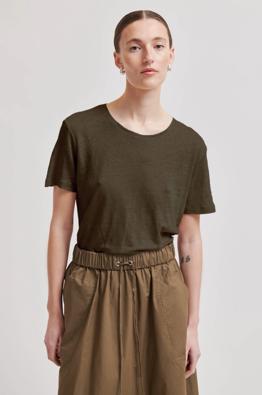 Second Female Peony O-Neck Tee