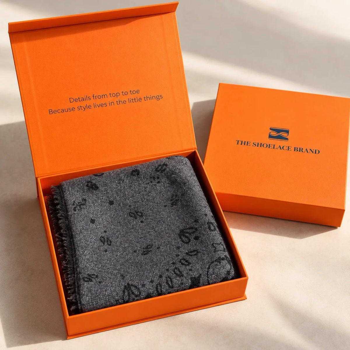 Shoelace Brand Cashmere Scarf Grå