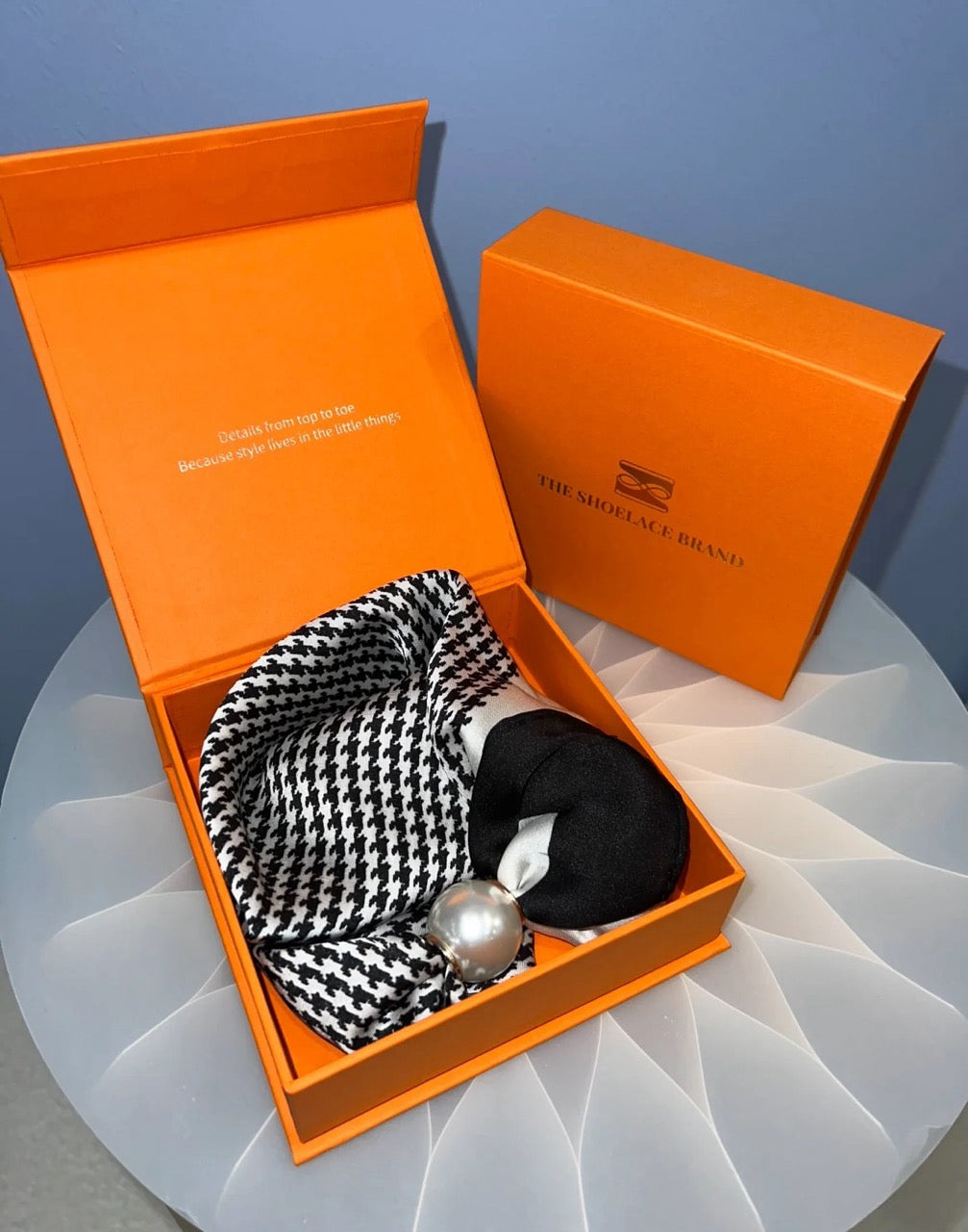 Shoelace Brand Scarf Houndstooth