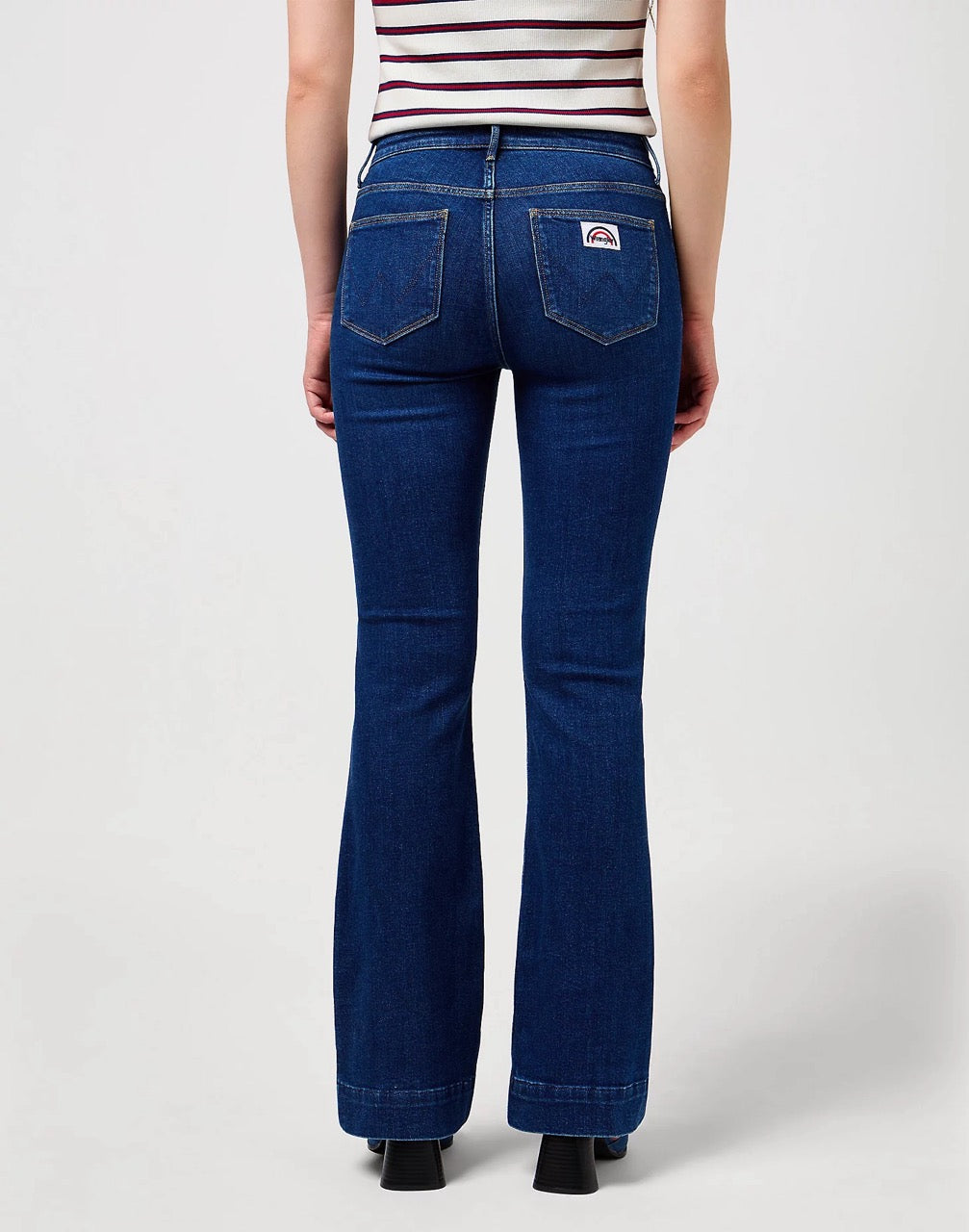 Wrangler Flare Dark Wash